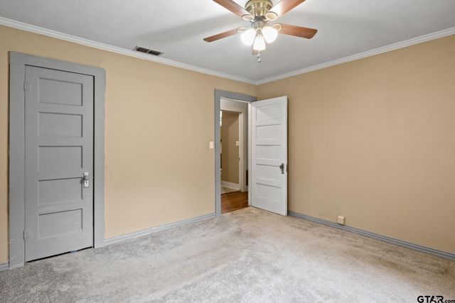 403 Pace Ave, Naples, TX 75568