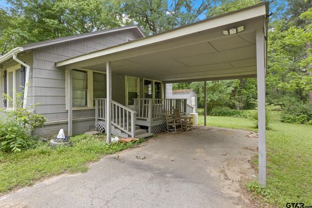 403 Pace Ave, Naples, TX 75568