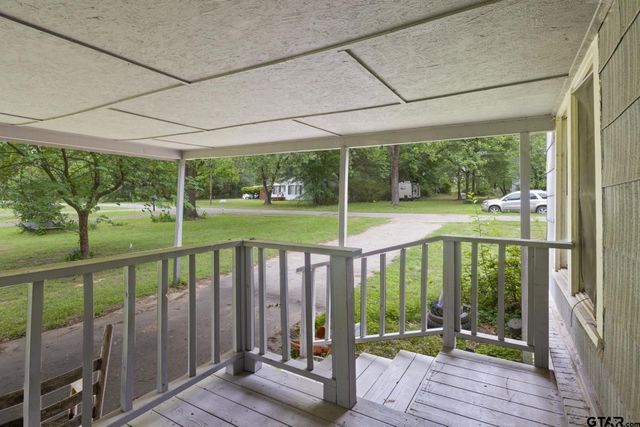 403 Pace Ave, Naples, TX 75568