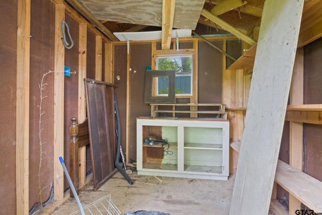 403 Pace Ave, Naples, TX 75568