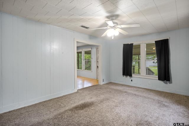 403 Pace Ave, Naples, TX 75568