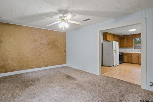 403 Pace Ave, Naples, TX 75568