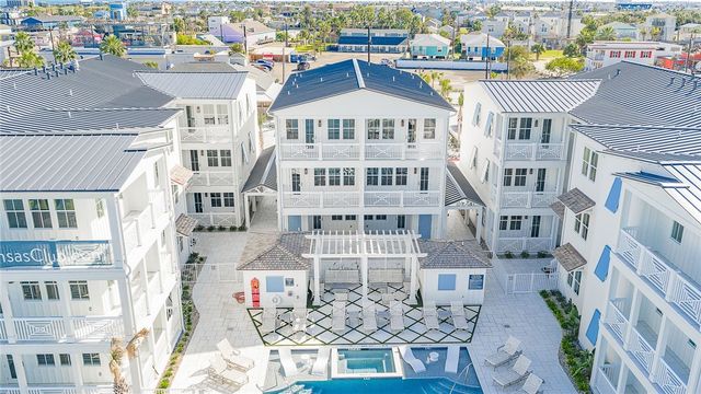 136 W Cotter Ave 17, Port Aransas, TX 78373