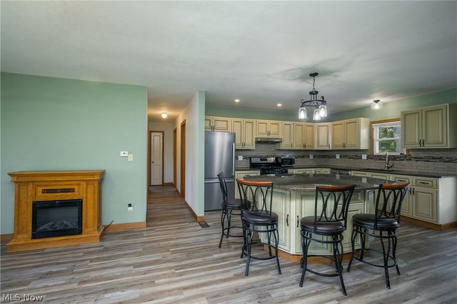 4310 Ridge Road, Cortland, OH 44410