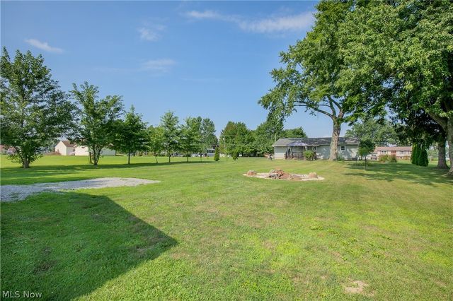 4310 Ridge Road, Cortland, OH 44410