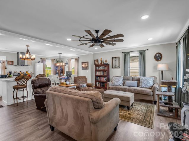 156 Dobbinsville Extension, Ellenboro, NC 28040