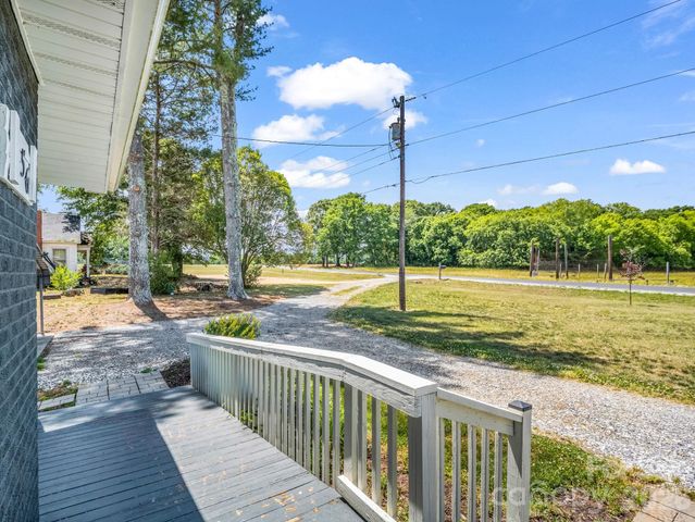 156 Dobbinsville Extension, Ellenboro, NC 28040