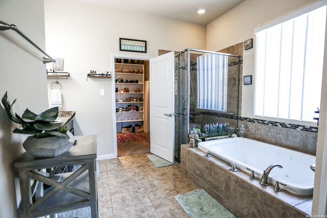 12017 Garden Shoot, Schertz, TX 78154