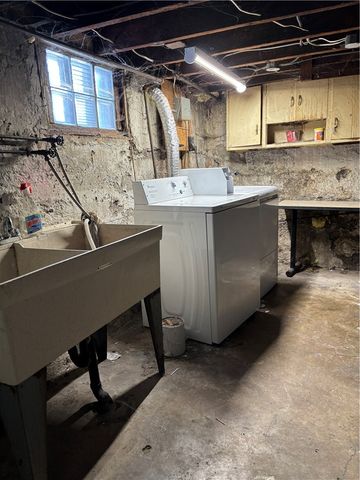 319 Birmingham Avenue, Carrick, PA 15210