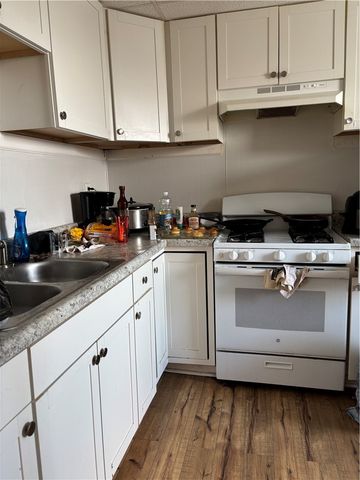 319 Birmingham Avenue, Carrick, PA 15210