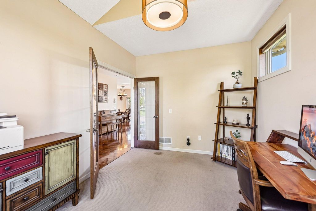 643 Parkside Court, Eagan, MN 55123 — photo 5