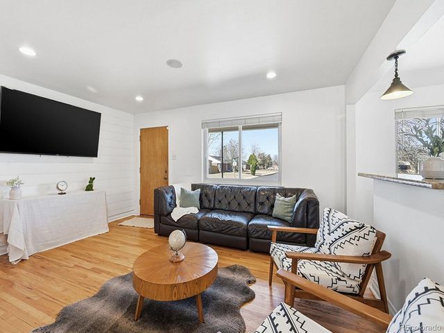 7600 E 22nd Ave, Denver, CO 80207