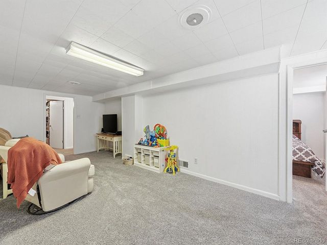 7600 E 22nd Ave, Denver, CO 80207