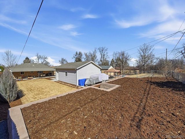 7600 E 22nd Ave, Denver, CO 80207