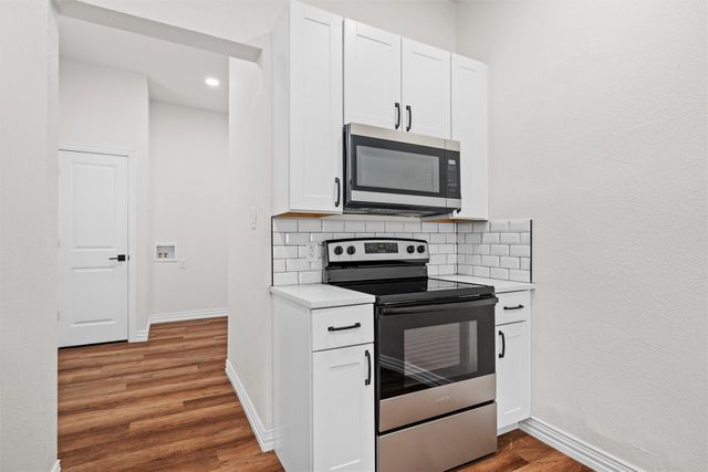 2809 Travis Avenue, Fort Worth, TX 76110