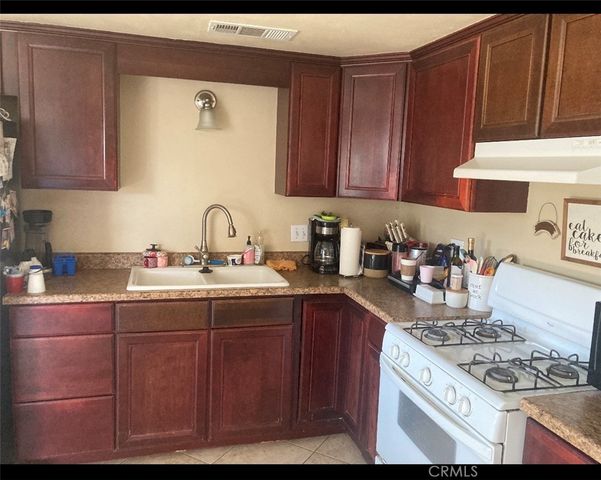 17366 Pinedale, Fontana, CA 92335
