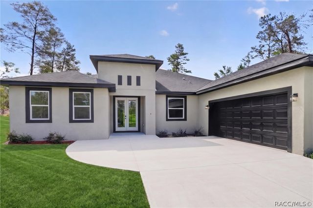 4 Lone Pine Street, Homosassa, FL 34446