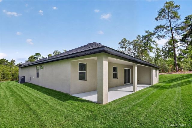 4 Lone Pine Street, Homosassa, FL 34446