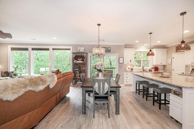 9025 DIAMOND RIDGE Drive, Benton, AR 72019