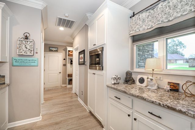 9025 DIAMOND RIDGE Drive, Benton, AR 72019