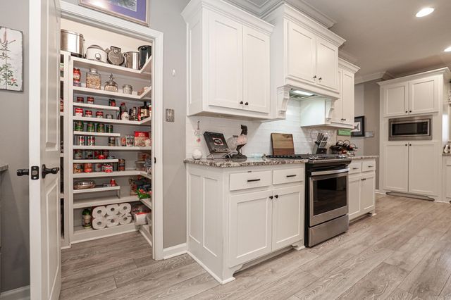 9025 DIAMOND RIDGE Drive, Benton, AR 72019