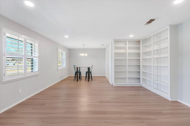 2224 Picadilly Lane, Denton, TX 76209