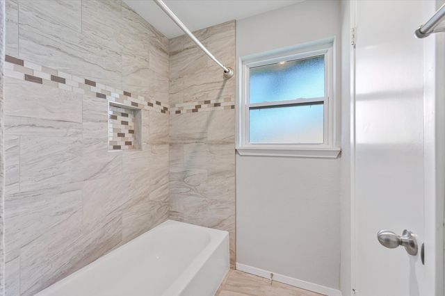 2224 Picadilly Lane, Denton, TX 76209