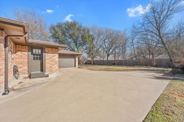 2224 Picadilly Lane, Denton, TX 76209