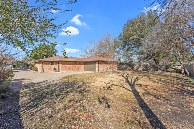 2224 Picadilly Lane, Denton, TX 76209