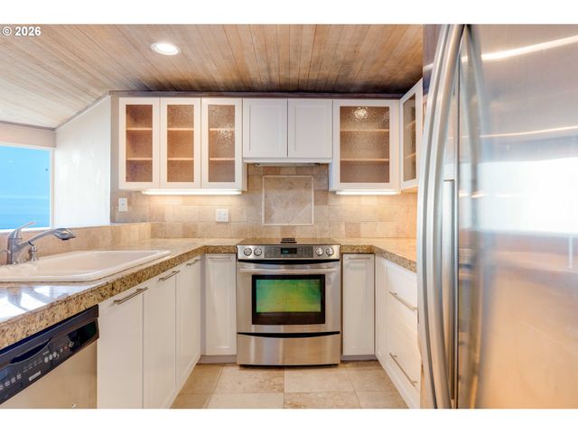 4175 N HIGHWAY 101 G1, Depoe Bay, OR 97341