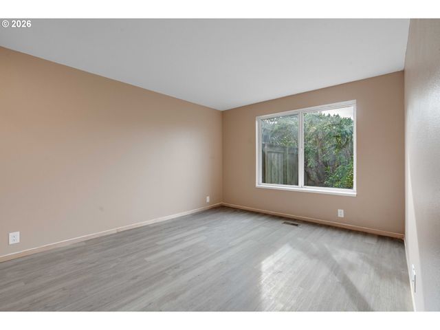 4175 N HIGHWAY 101 G1, Depoe Bay, OR 97341