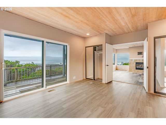 4175 N HIGHWAY 101 G1, Depoe Bay, OR 97341