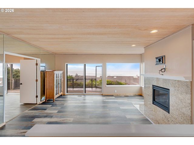 4175 N HIGHWAY 101 G1, Depoe Bay, OR 97341