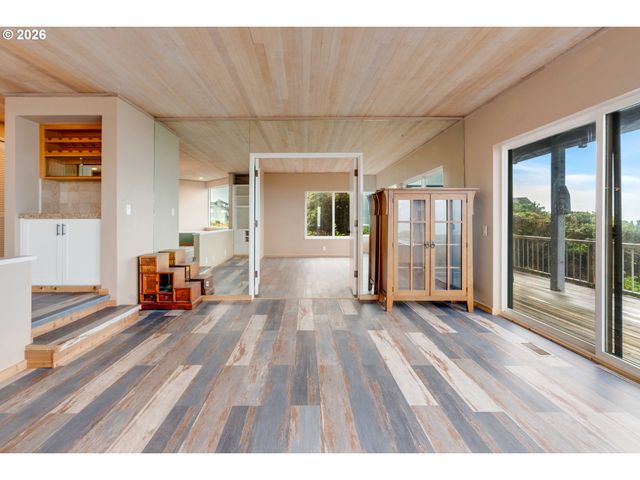 4175 N HIGHWAY 101 G1, Depoe Bay, OR 97341