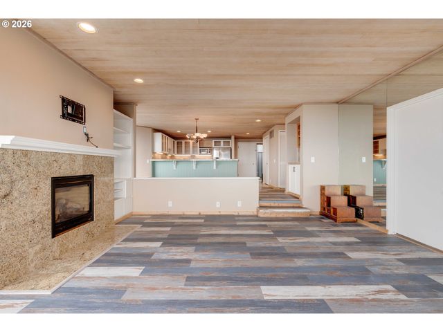 4175 N HIGHWAY 101 G1, Depoe Bay, OR 97341