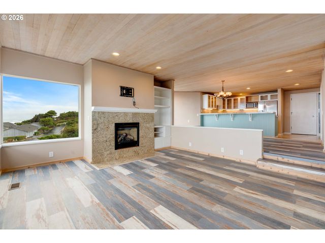 4175 N HIGHWAY 101 G1, Depoe Bay, OR 97341