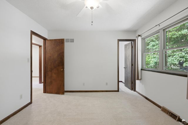 3228 Ella Lane, Manhattan, KS 66502