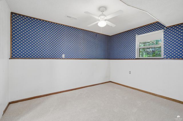 3228 Ella Lane, Manhattan, KS 66502