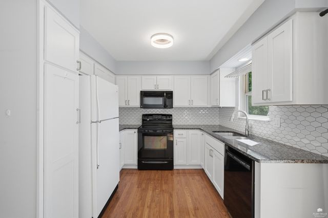 3228 Ella Lane, Manhattan, KS 66502
