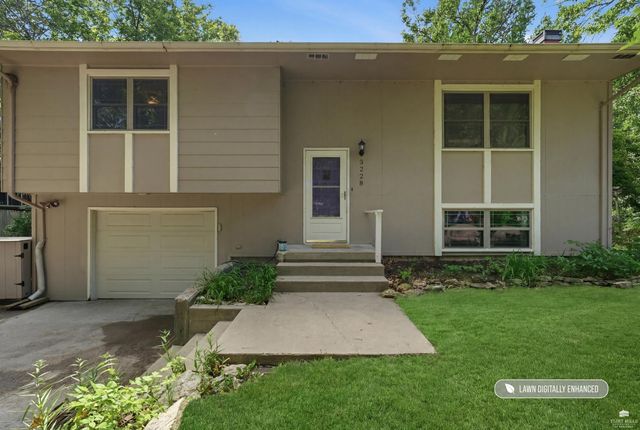 3228 Ella Lane, Manhattan, KS 66502