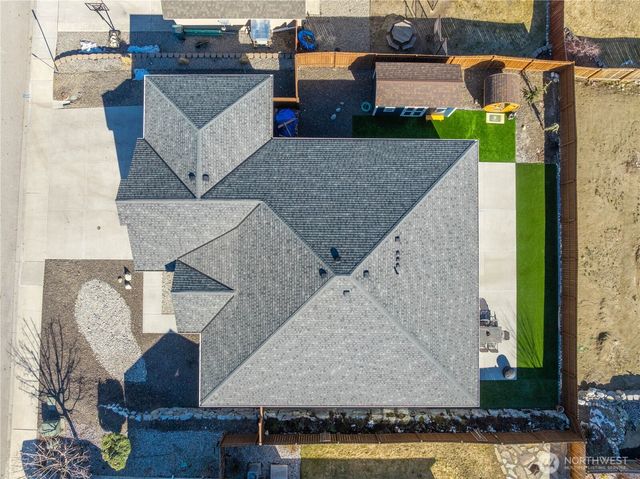 444 Hilltop Place, Chelan, WA 98816