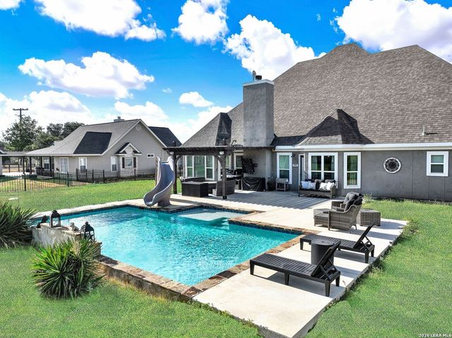1191 County Road 4516, Castroville, TX 78009