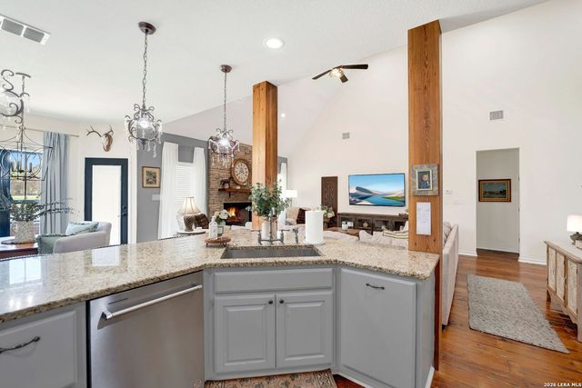 1191 County Road 4516, Castroville, TX 78009