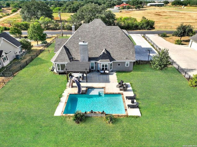 1191 County Road 4516, Castroville, TX 78009