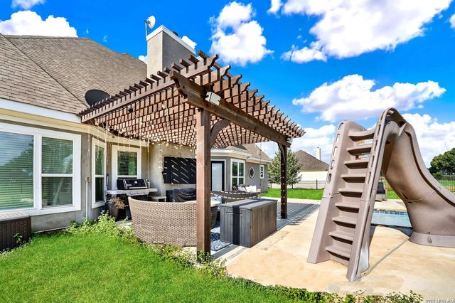 1191 County Road 4516, Castroville, TX 78009