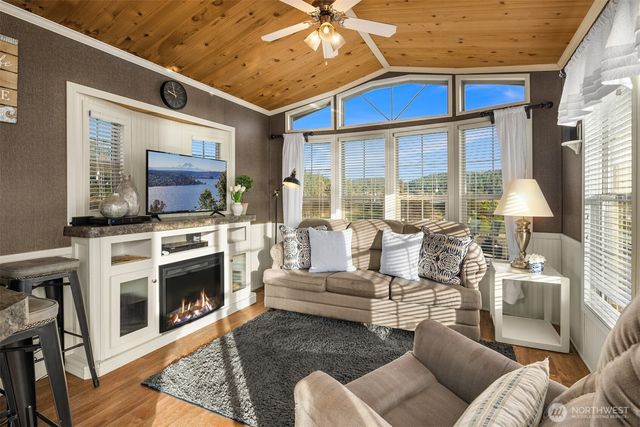 181 Portage Way, Port Hadlock, WA 98339