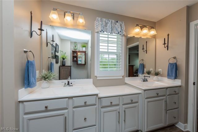 4033 N Steels Circle 31, Cuyahoga Falls, OH 44223