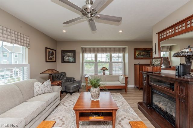 4033 N Steels Circle 31, Cuyahoga Falls, OH 44223