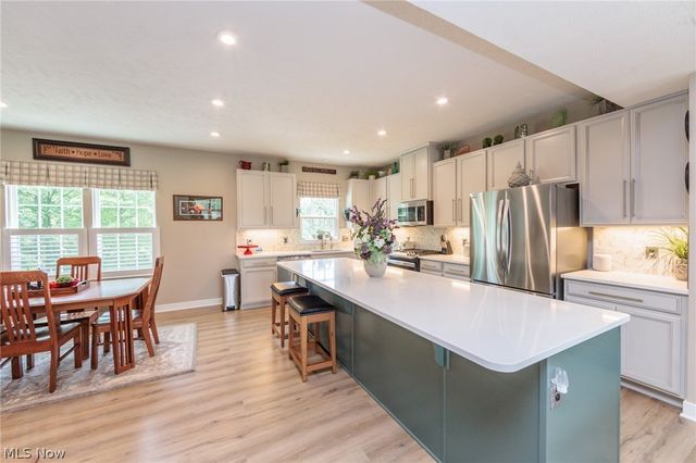 4033 N Steels Circle 31, Cuyahoga Falls, OH 44223