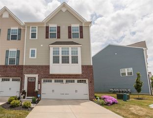 4033 N Steels Circle 31, Cuyahoga Falls, OH 44223
